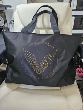 Victoria's Secret Black "Fashion Show 2025" Tote